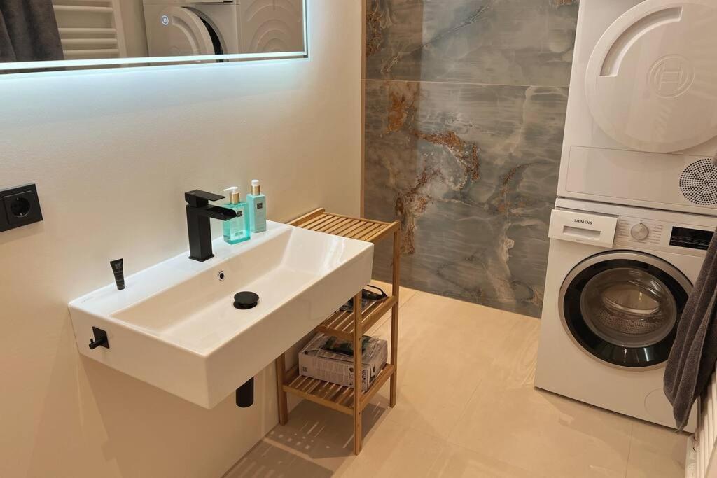 לייפציג Soul-Apartment Balkon Privatparkplatz 2 Boxspringbetten 55Zoll Tv Wlan מראה חיצוני תמונה